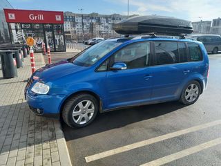 Volkswagen Touran foto 1