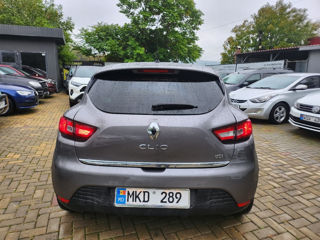 Renault Clio foto 20