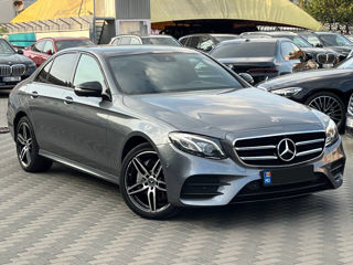 Mercedes E-Class foto 1