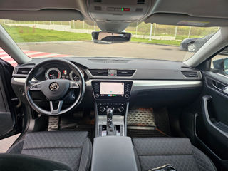 Skoda Superb foto 8