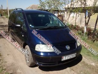 Volkswagen Sharan foto 1