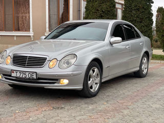 Mercedes E-Class foto 7