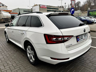 Skoda Superb foto 10