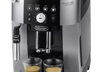 Aparat de Cafea DeLonghi Magnifica S smart