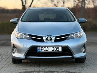 Toyota Auris foto 2