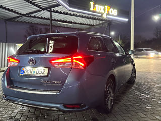 Toyota Auris foto 4