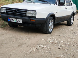 Volkswagen Jetta foto 2