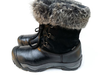 Keen Helena Black Leather Waterproof Boot. Размер 40. В отличном состоянии. Орининал.