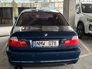 BMW 3 Series foto 4