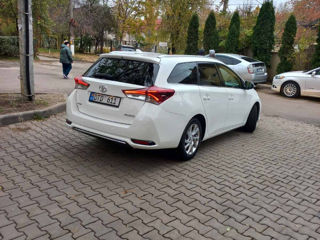 Toyota Auris foto 4