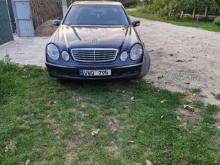 Mercedes E-Class foto 3