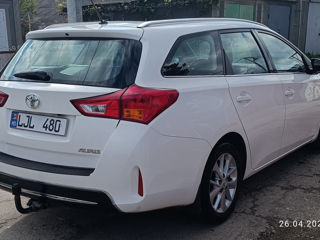 Toyota Auris foto 2