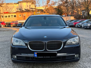 BMW 7 Series foto 2