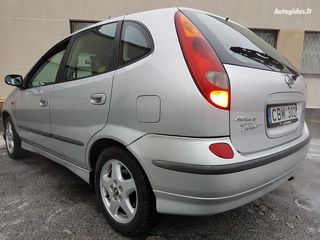 Nissan Almera Tino foto 3