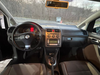 Volkswagen Touran foto 7