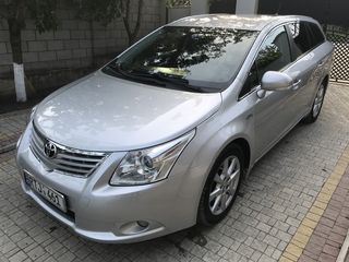 Toyota Avensis foto 10