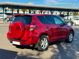 Toyota Rav 4 foto 5