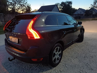 Volvo XC60 foto 10