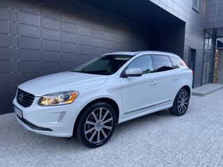 Volvo XC60 foto 1