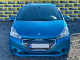 Peugeot 208 foto 4