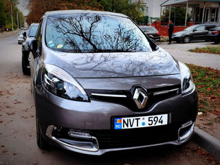 Renault Grand Scenic foto 2