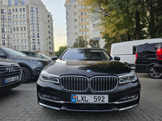 BMW 7 Series foto 1