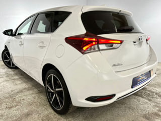 Toyota Auris foto 5