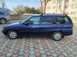 Opel Astra foto 10