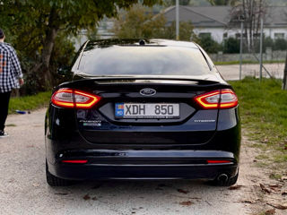 Ford Fusion foto 10