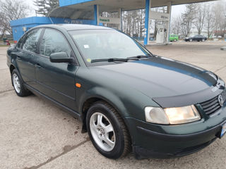 Volkswagen Passat foto 3