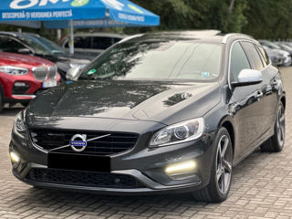 Volvo V60 foto 1