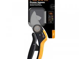 Секатор садовый плоскостной Fiskars Plus P721