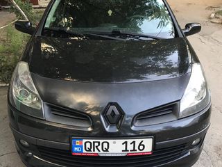 Renault Clio foto 6