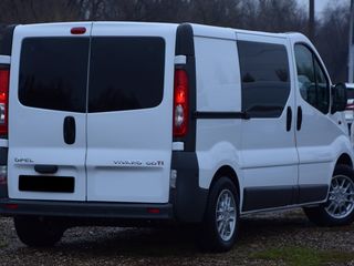 Opel Vivaro foto 3