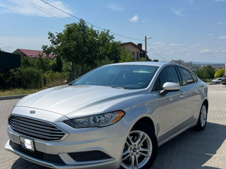 Ford Fusion foto 1