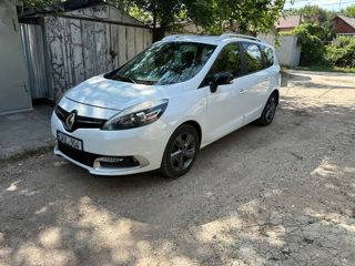 Renault Grand Scenic foto 2