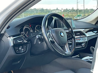 BMW 5 Series foto 12