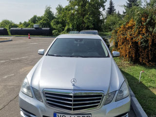 Mercedes E-Class foto 1