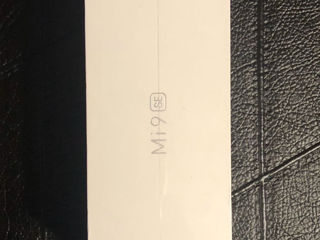 Xiaomi Mi 9SE 64gb / 6gb - 220eu. Запечатан.