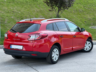 Renault Megane фото 2