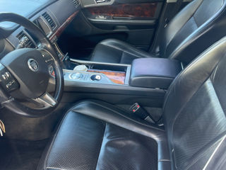 Jaguar XF foto 5