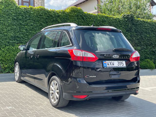 Ford Grand C-MAX foto 10