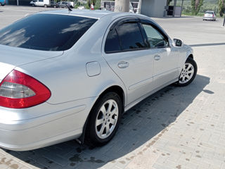 Mercedes E-Class foto 4