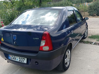 Dacia Logan foto 1