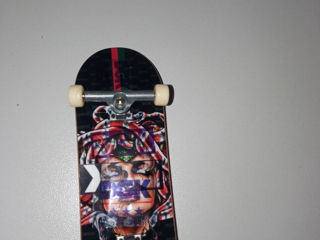 Vând fingerboard tech deck 100 lei  original nou deschis foto 2