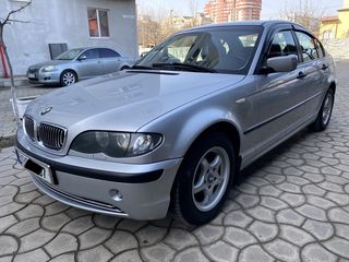 BMW 3 Series foto 1