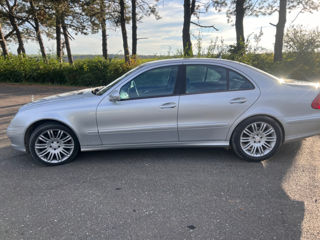 Mercedes E-Class foto 4