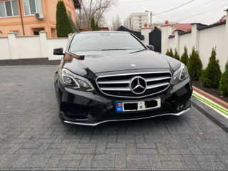 Mercedes E-Class foto 1