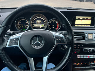 Mercedes E-Class foto 2