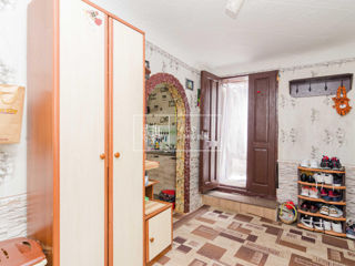 Vânzare apartament cu 4 odăi separate, casă la sol, în 2 nivele, încălzire autonomă, 105900 euro foto 12